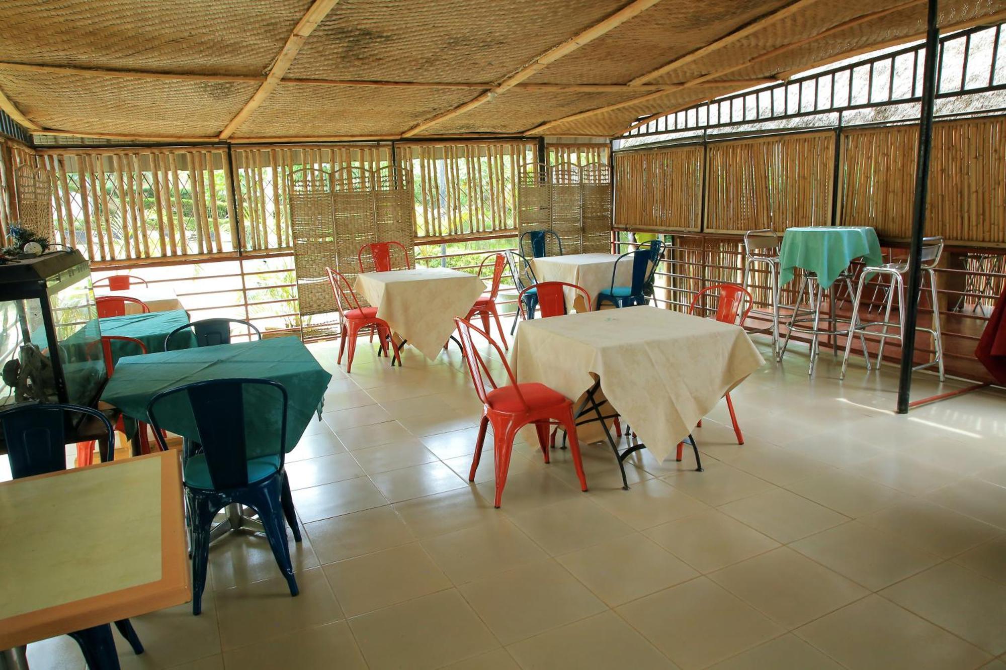 Hotel St. Patrick'S Forest House Entebbe Exterior foto