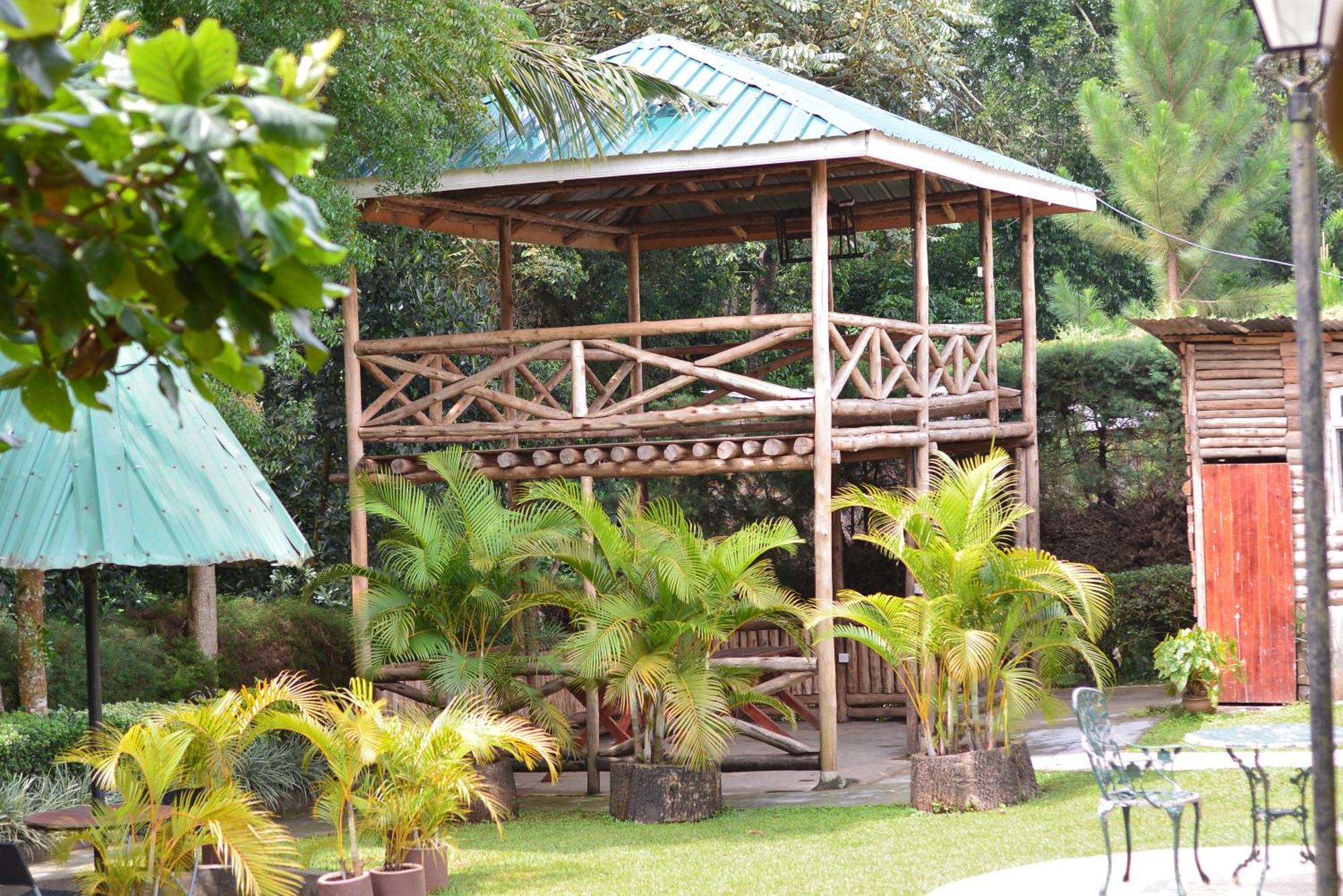 Hotel St. Patrick'S Forest House Entebbe Exterior foto